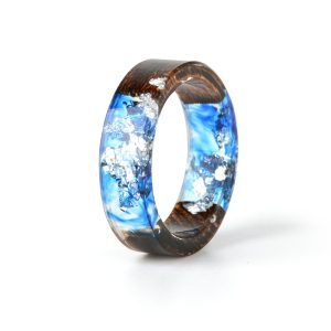 Bague en bois et résine bleu