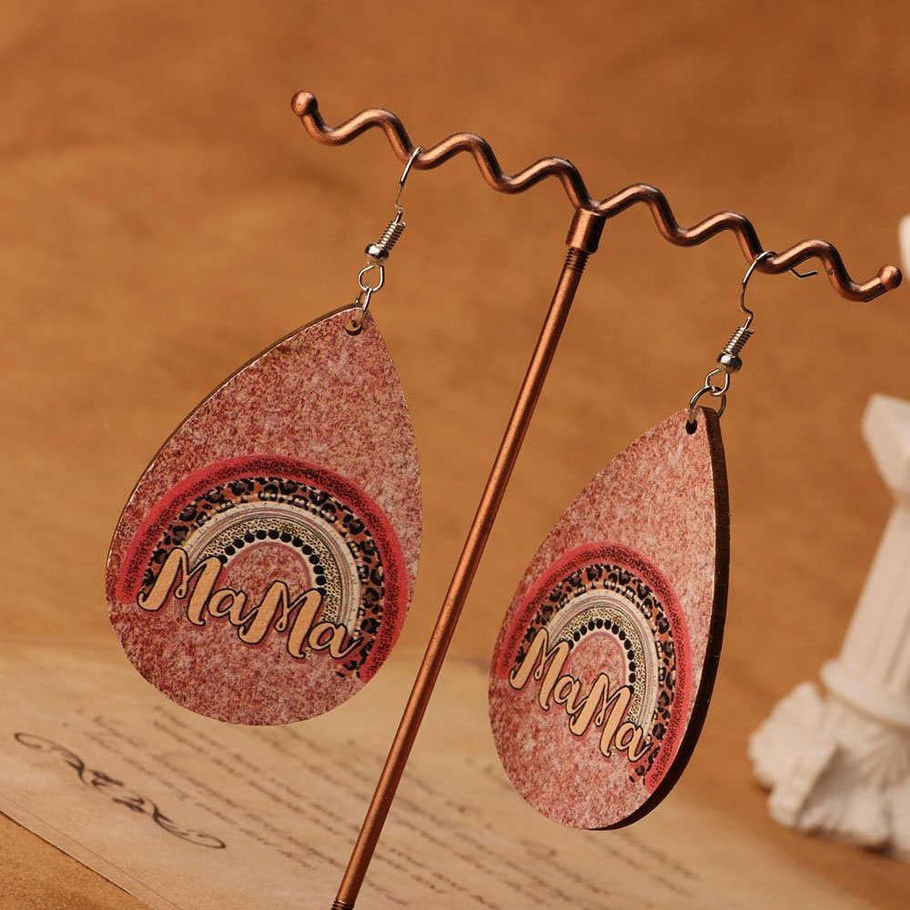 Boucle d’oreille en bois mama